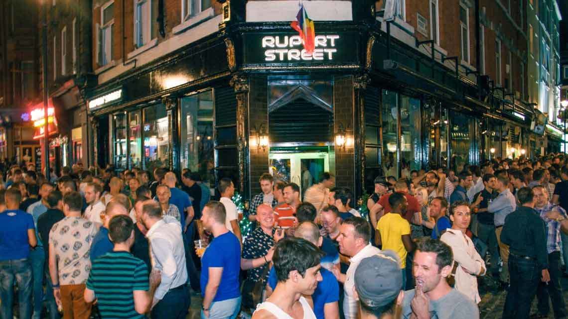 Top Gay Bars in London! 
